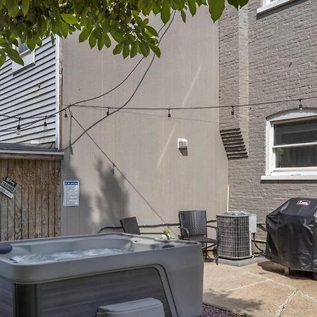 Rare City Home W/ Backyard Fire-Pit & Hottub Lancaster Luaran gambar